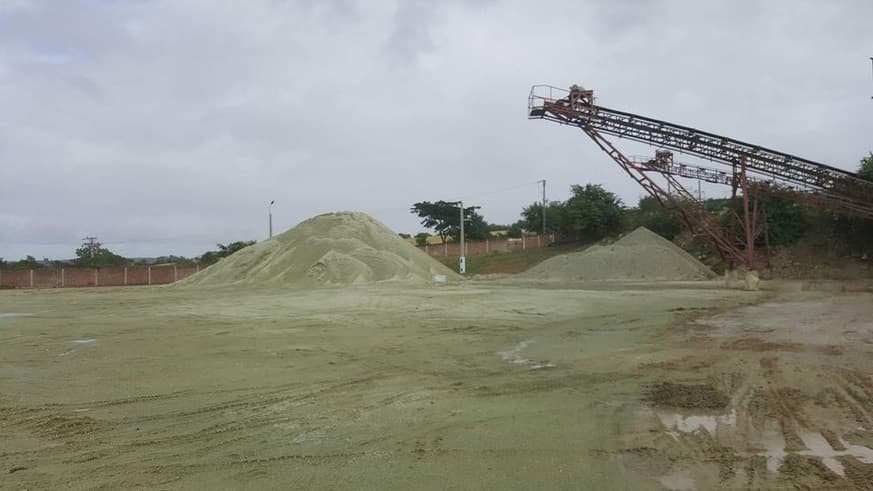Zeolita clinoptilolita: el mineral natural que está revolucionando la agricultura en República Dominicana